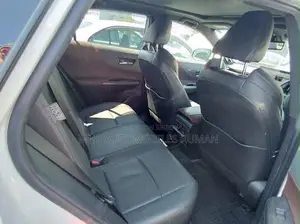 Toyota Harrier 2.0 2021 Pearl