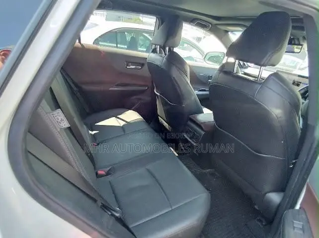 Toyota Harrier 2.0 2021 Pearl