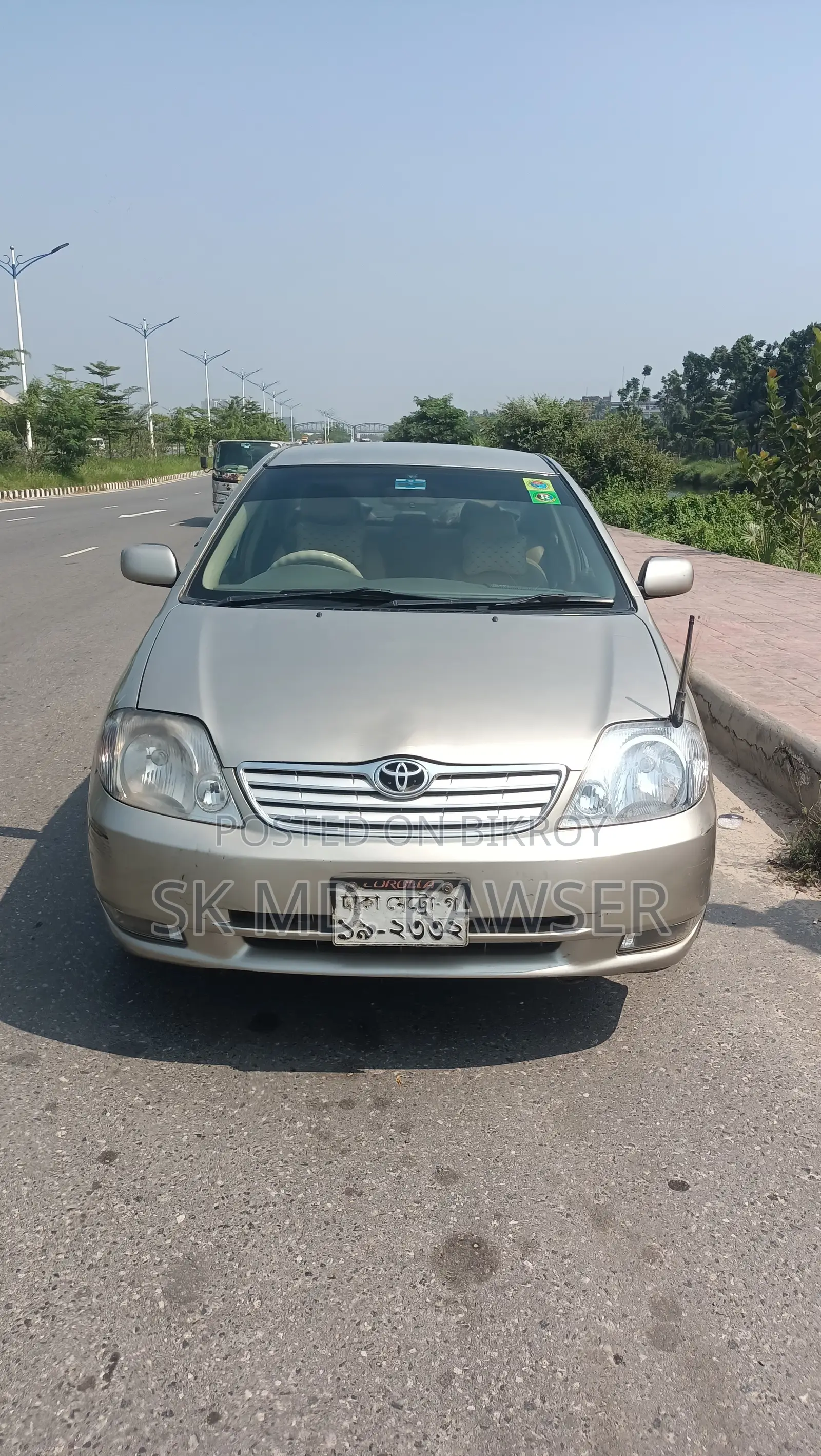 টয়োটা করোল্লা সেডান ২০০২ গোল্ড