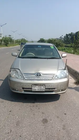 টয়োটা করোল্লা সেডান ২০০২ গোল্ড