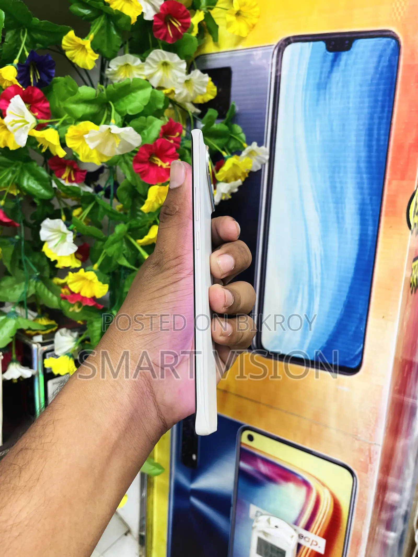 Tecno Pova Slim 5G 256 GB White