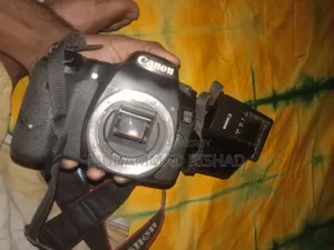 DSLR Camera