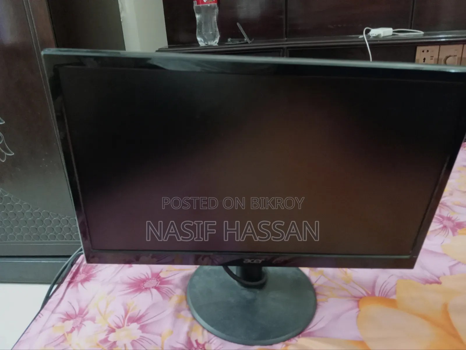 এটি একটি অসাধারণ মনিটর