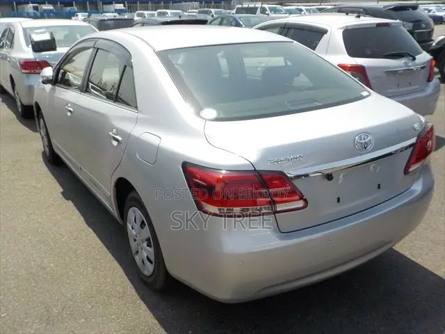 Toyota Premio 2021 Silver