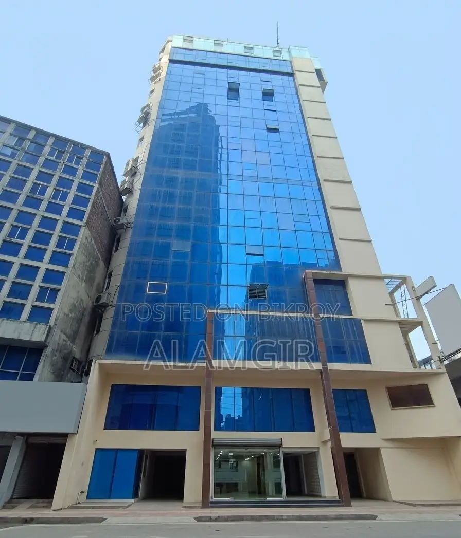 কারওয়ান বাজার, ঢাকায় বিক্রয়ের জন্য ৩ ৩০০ বর্গফুটের বাণিজ্যিক জায়গা