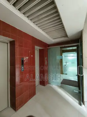 কারওয়ান বাজার, ঢাকায় বিক্রয়ের জন্য ৩ ৩০০ বর্গফুটের বাণিজ্যিক জায়গা