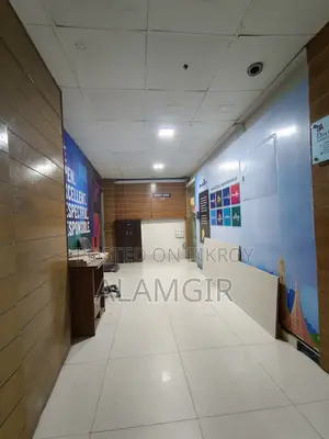 কারওয়ান বাজার, ঢাকায় বিক্রয়ের জন্য ৩ ৩০০ বর্গফুটের বাণিজ্যিক জায়গা