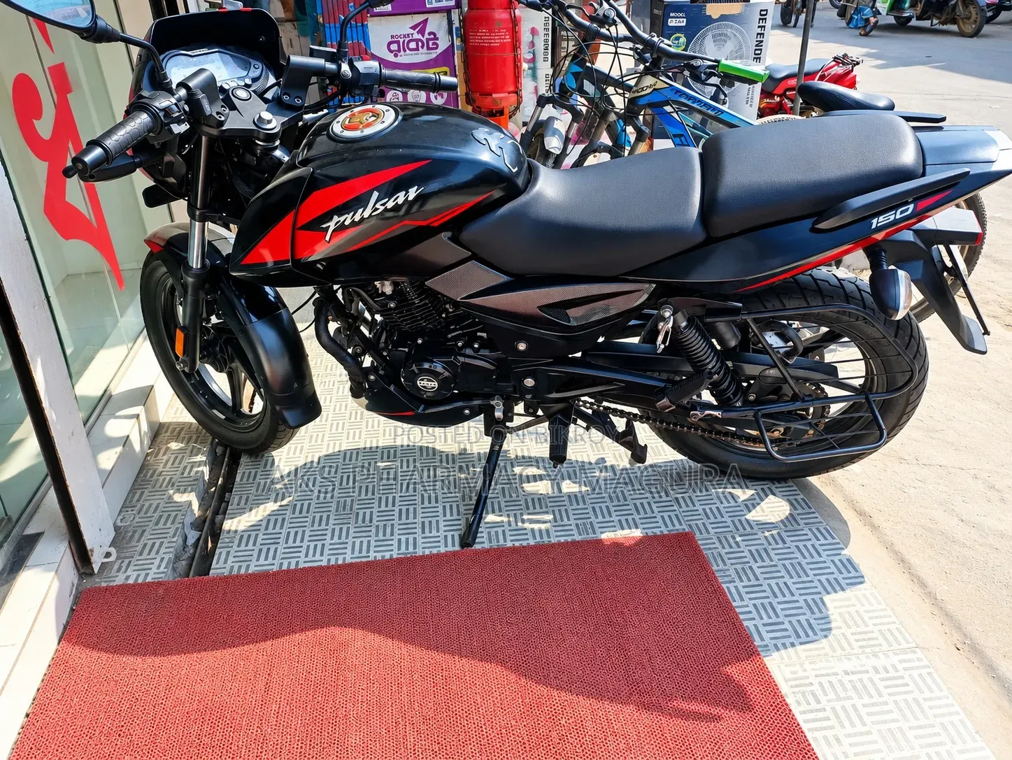 Bajaj Pulsar 150 2023 Black