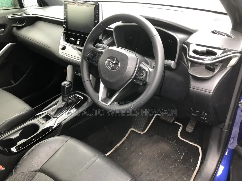 Toyota Corolla Cross 1.8 Hybrid FWD 2022 Blue