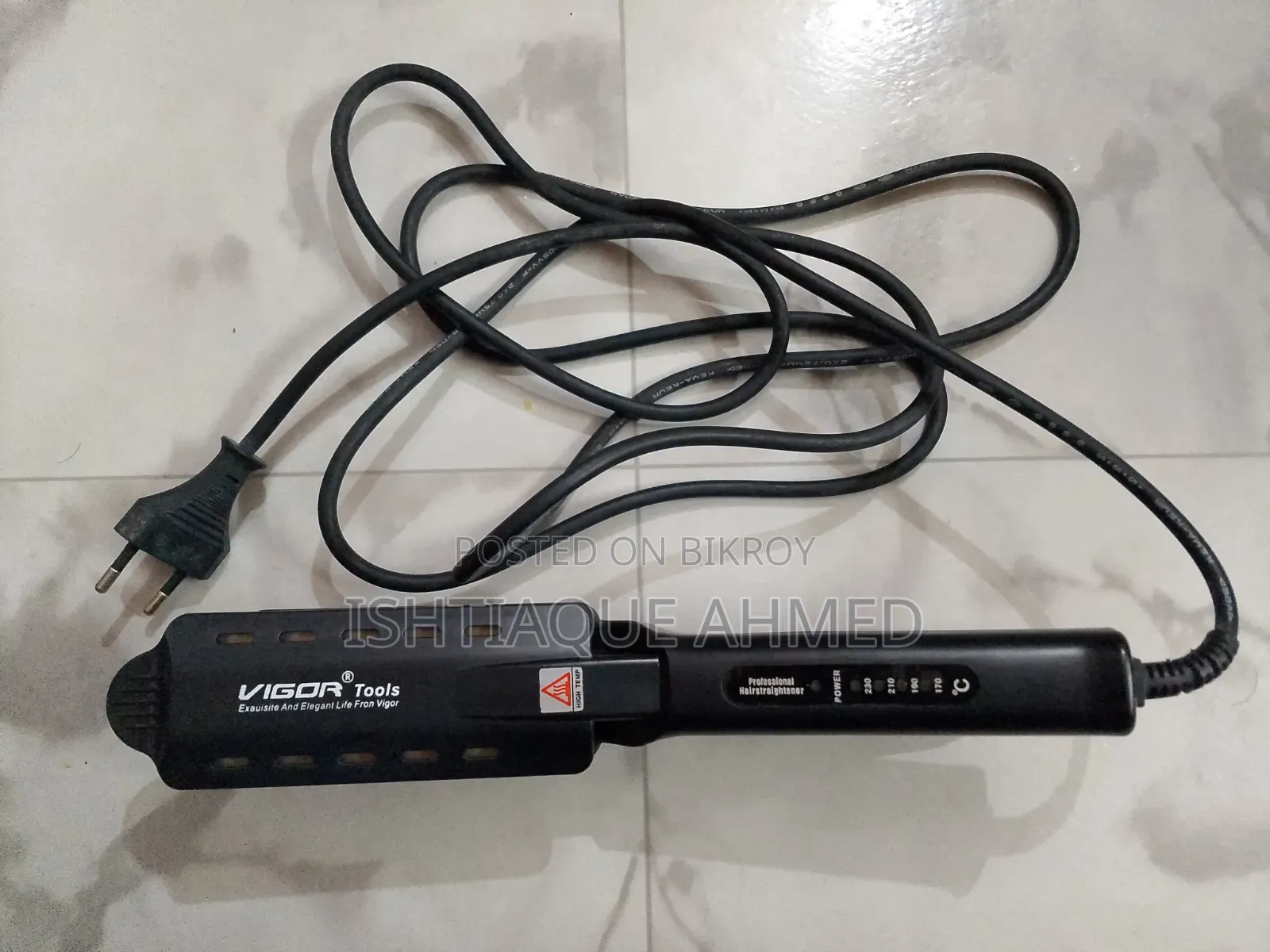 ভিগর হেয়ার স্ট্রেইটনার (২০০০ ওয়াট)
