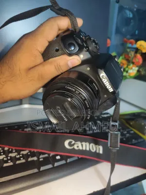 Canon 700D