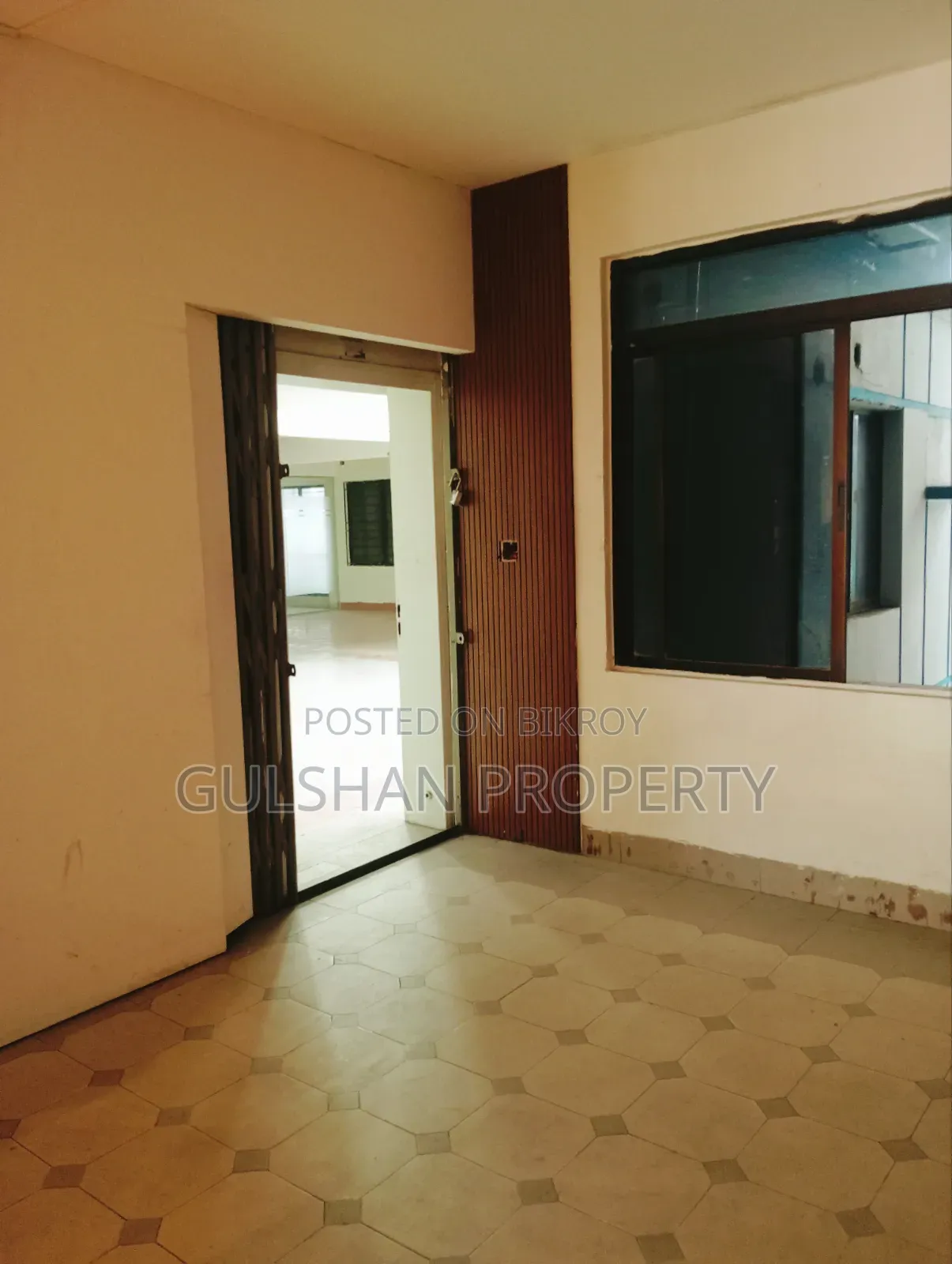 কমার্শিয়াল স্পেস ফর রেন্ট ২৯০০ এসএফটি ৫ম ফ্লোর