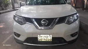নিসান এক্স-ট্রেইল ২০১৪ পার্ল