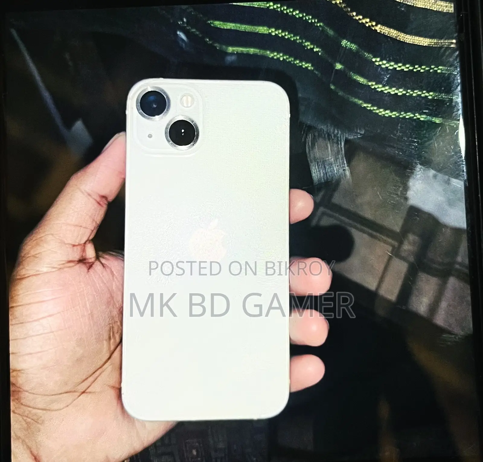 অ্যাপল আইফোন ১৩ ১২৮ জিবি হোয়াইট