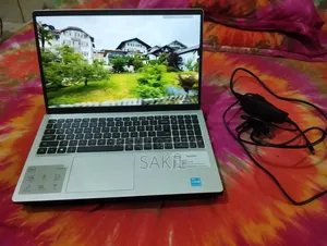 Laptop Dell Inspiron 15 8GB Intel Core i3 SSD 512GB