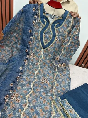 Pakistani Inspired Bin Hamid