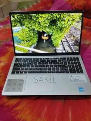 Laptop Dell Inspiron 15 8GB Intel Core i3 SSD 512GB