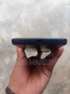 টিসিএল ৩০ই ৬৪ জিবি ব্ল্যাক