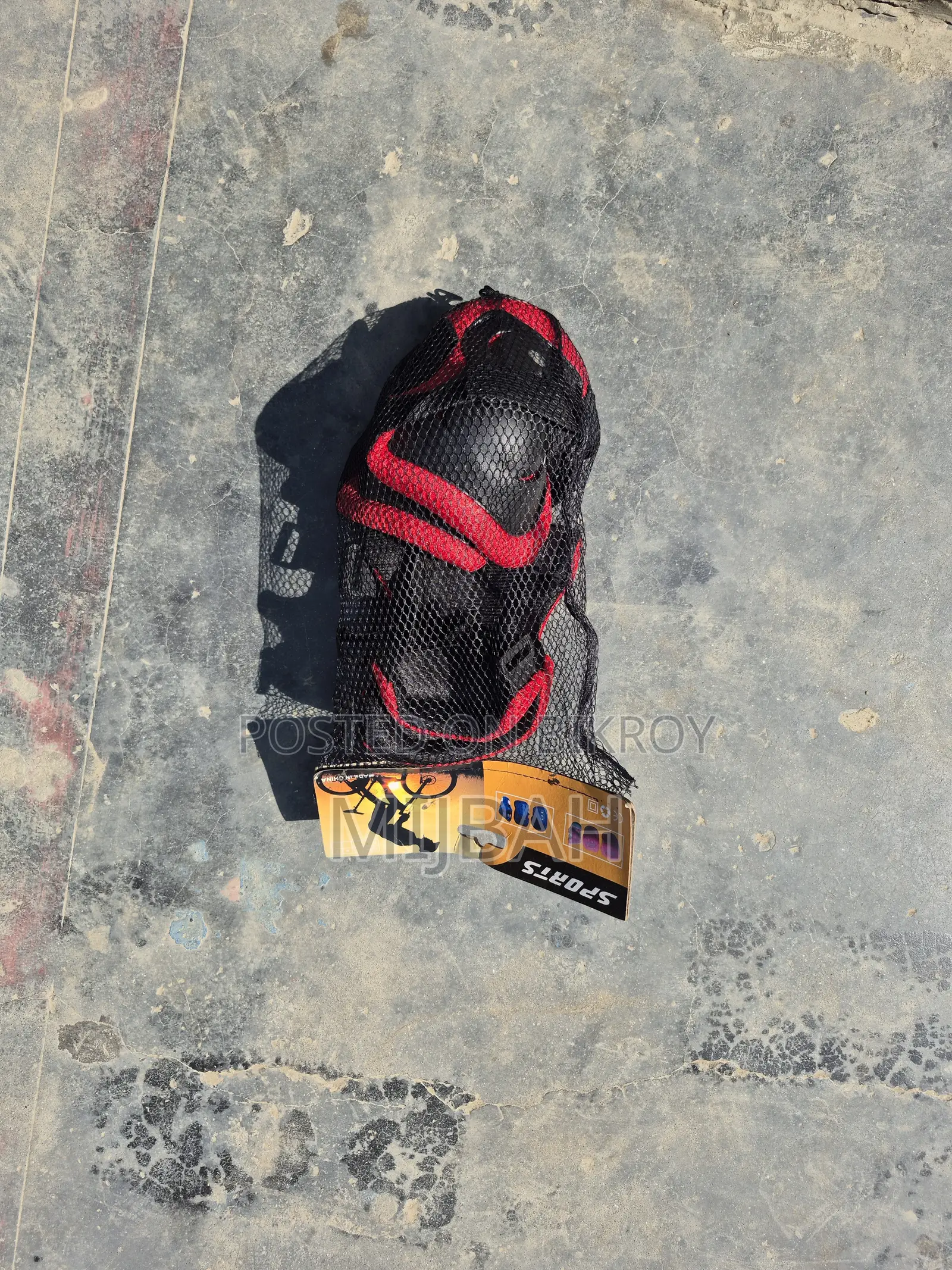Original Tien-E Skating Shoes With Safety Guard Used Only 7 Days