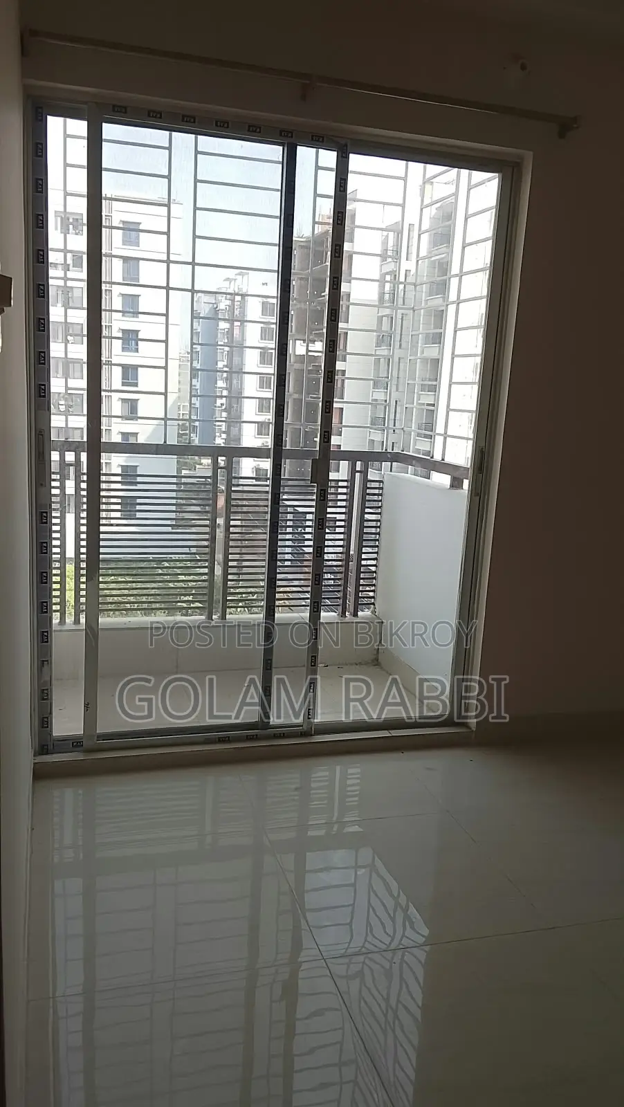 Furnished 4-Bedroom Apartment in Basundhara for sale