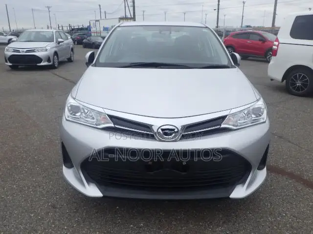Toyota Axio 2021 Silver
