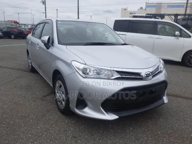 Toyota Axio 2021 Silver