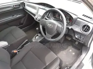 Toyota Axio 2021 Silver