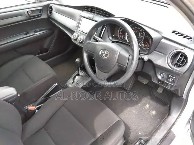 Toyota Axio 2021 Silver
