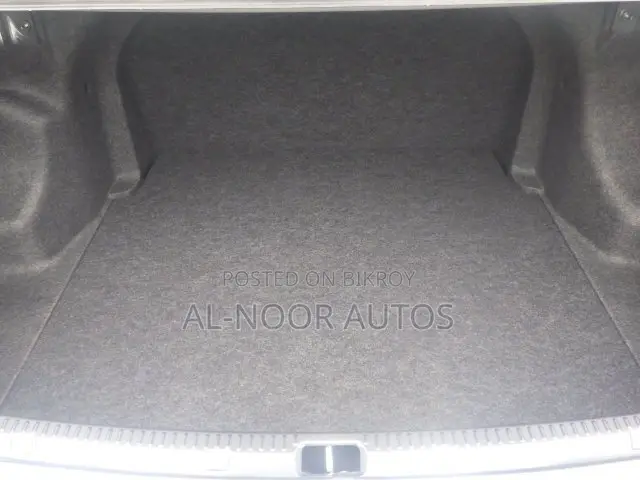 Toyota Axio 2021 Silver