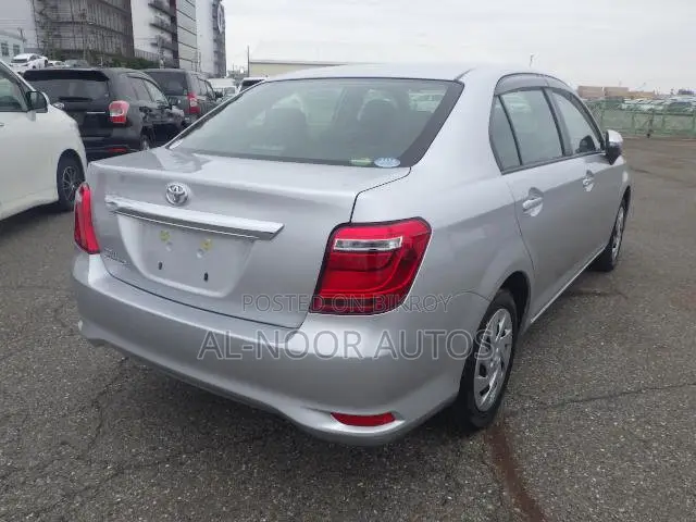 Toyota Axio 2021 Silver