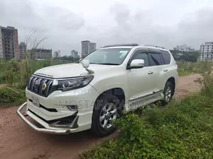 Toyota Land Cruiser Prado 2010 Pearl