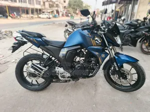 ইয়ামাহা এফজেডএস ভি২ ২০২৫ নীল