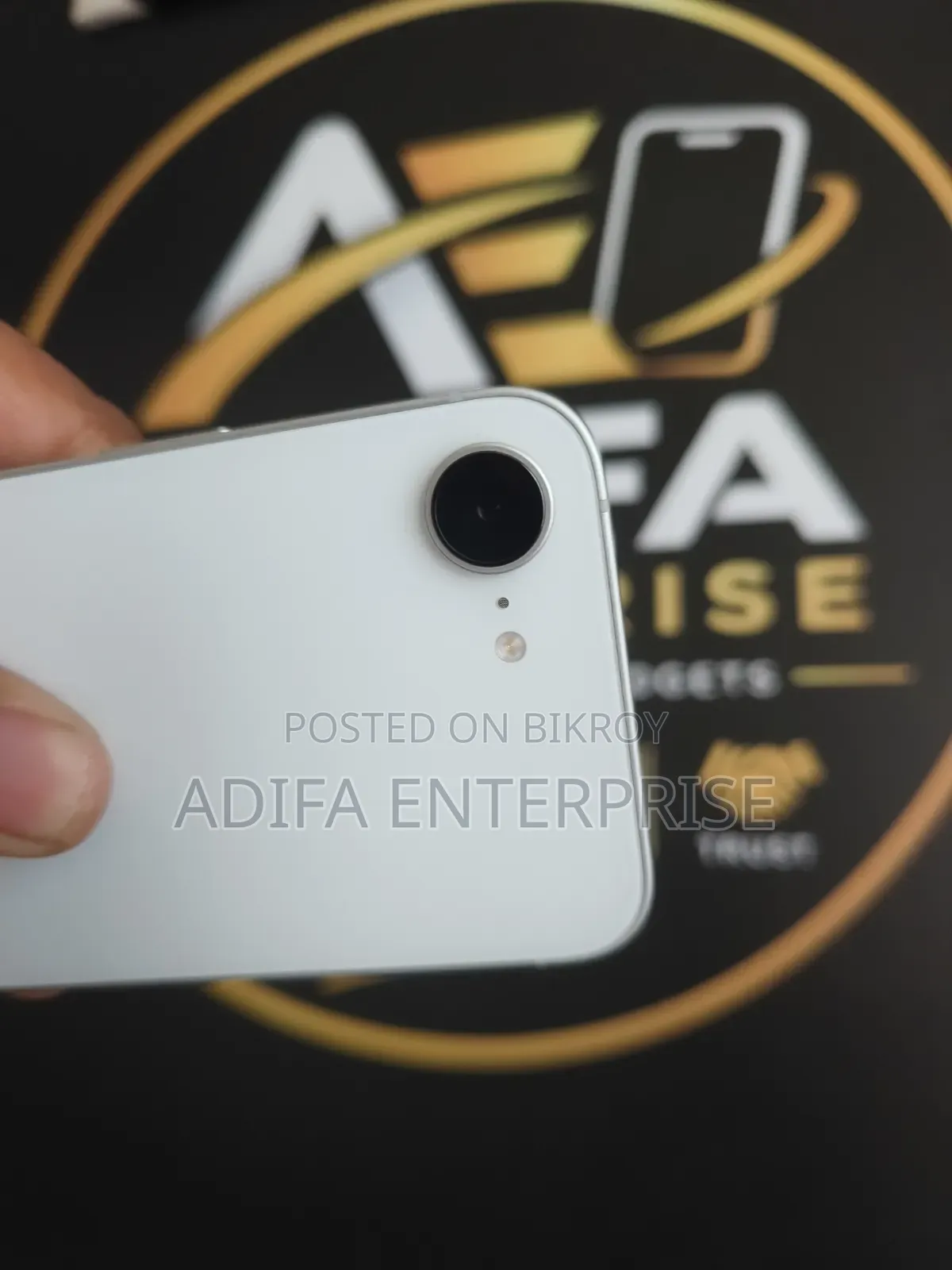 Apple iPhone 16e 128 GB White