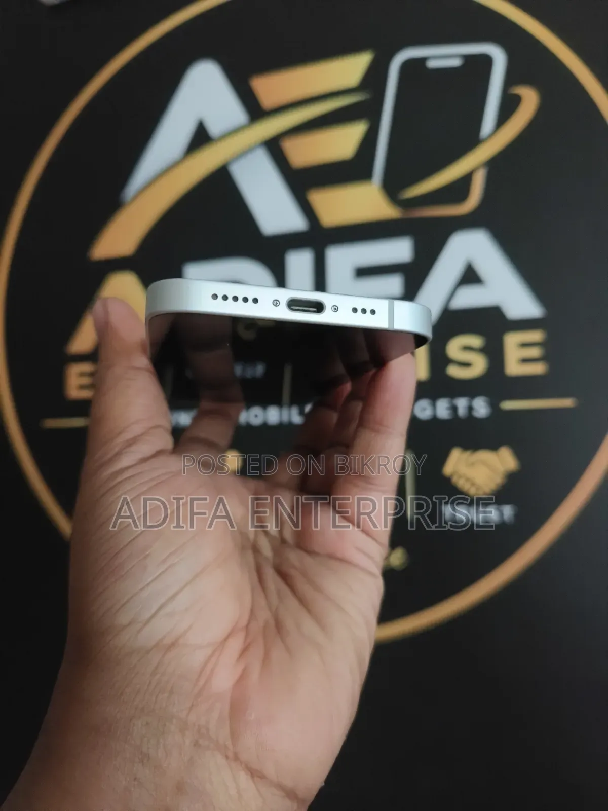 Apple iPhone 16e 128 GB White