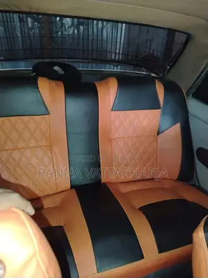 টয়োটা করিনা ১৯৯৩ নীল