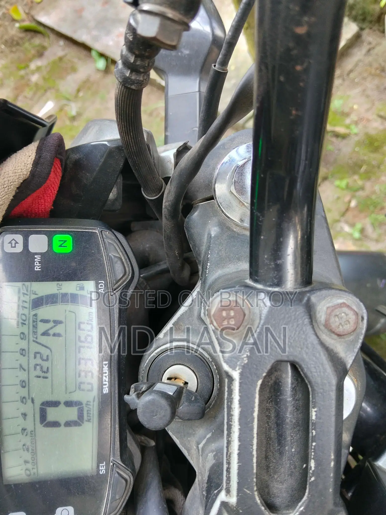সুজুকি জিক্সার ২০২১ সিলভার