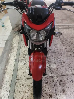টিভিএস অ্যাপাচি আরটিআর ১৬০ ৪ভি ২০১৯ লাল