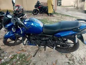টিভিএস আপাচি আরটিআর ১৬০ ২ভি ২০১৭ নীল