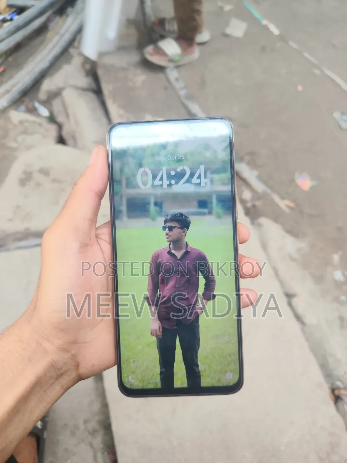 Vivo Y28 128 GB Gold