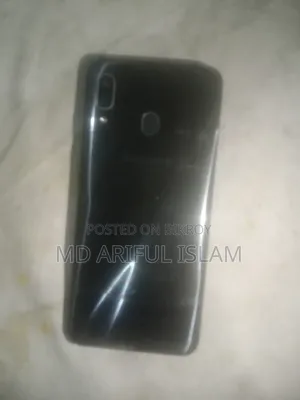 Samsung Galaxy A30 64 GB Black