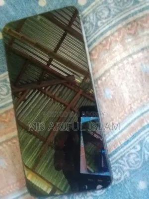 স্যামসাং গ্যালাক্সি এ৩০ ৬৪ জিবি কালো