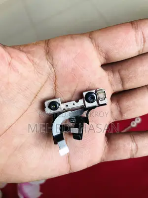 আইফোন ১২ ফ্রন্ট ক্যামেরা