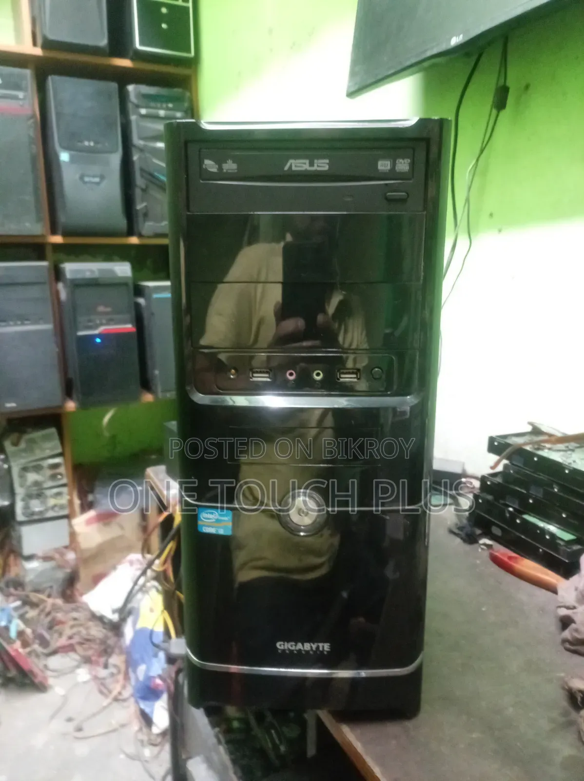 Desktop Computer 4GB Intel Core i3 HDD 32GB