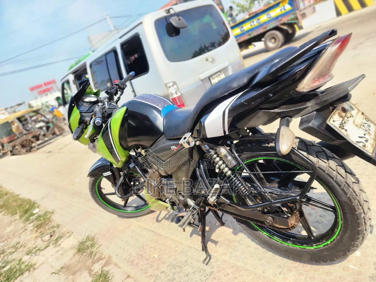 TVS Apache RTR 160 2V 2015 Black