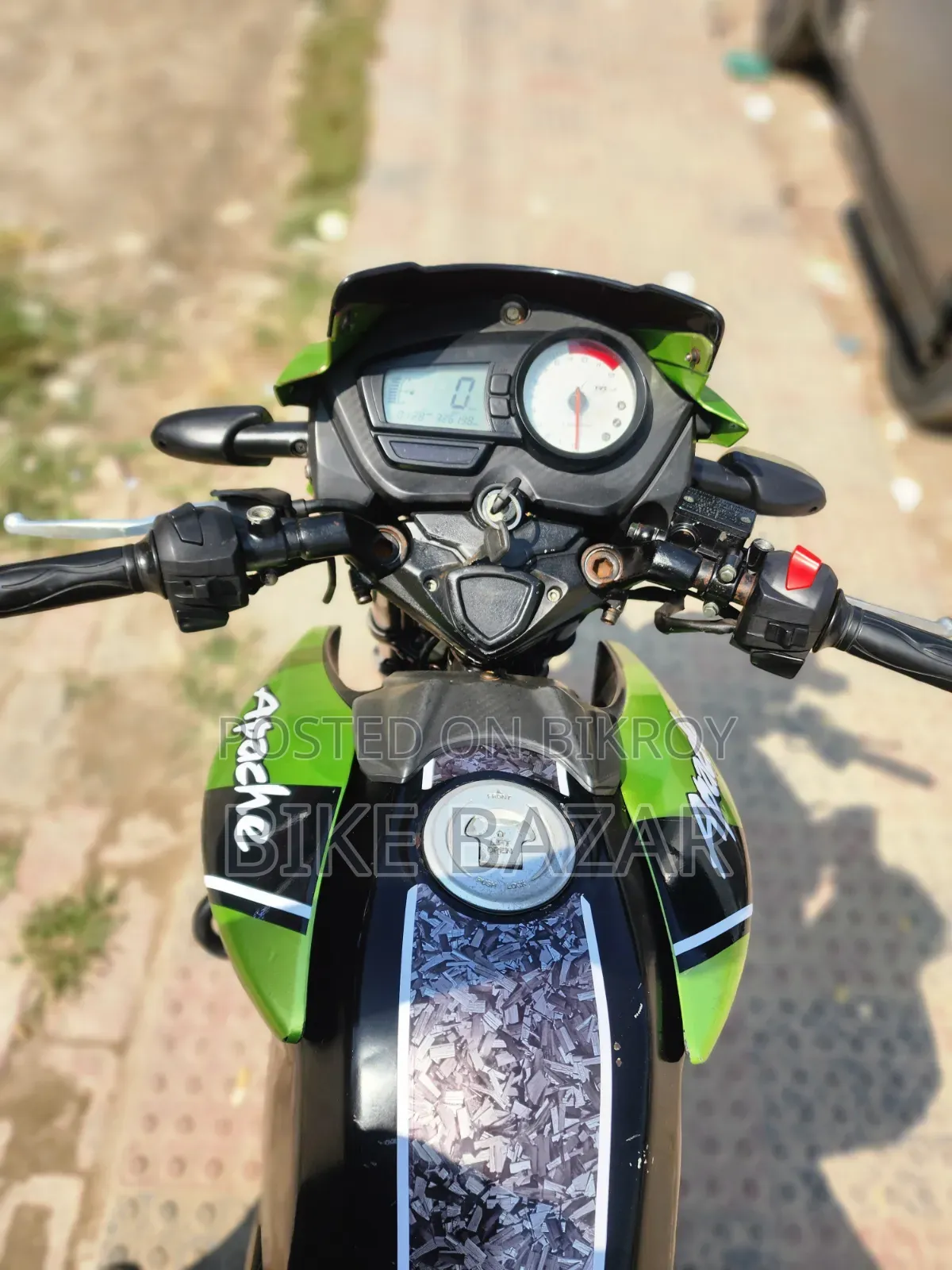 TVS Apache RTR 160 2V 2015 Black