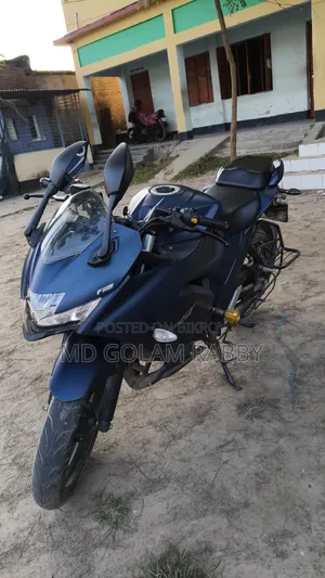 সুজুকি জিক্সার এসএফ ২০২৩ ব্লু