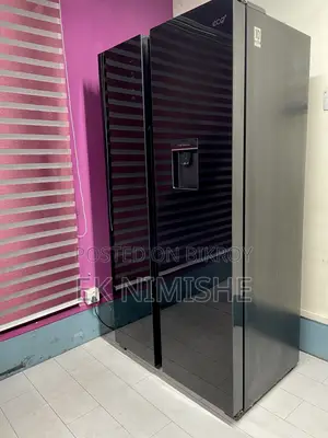 ইকো প্লাস সাইড-বাই-সাইড গ্লাস ডোর রেফ্রিজারেটর।