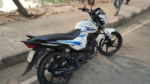 Suzuki Hayate 2017 White