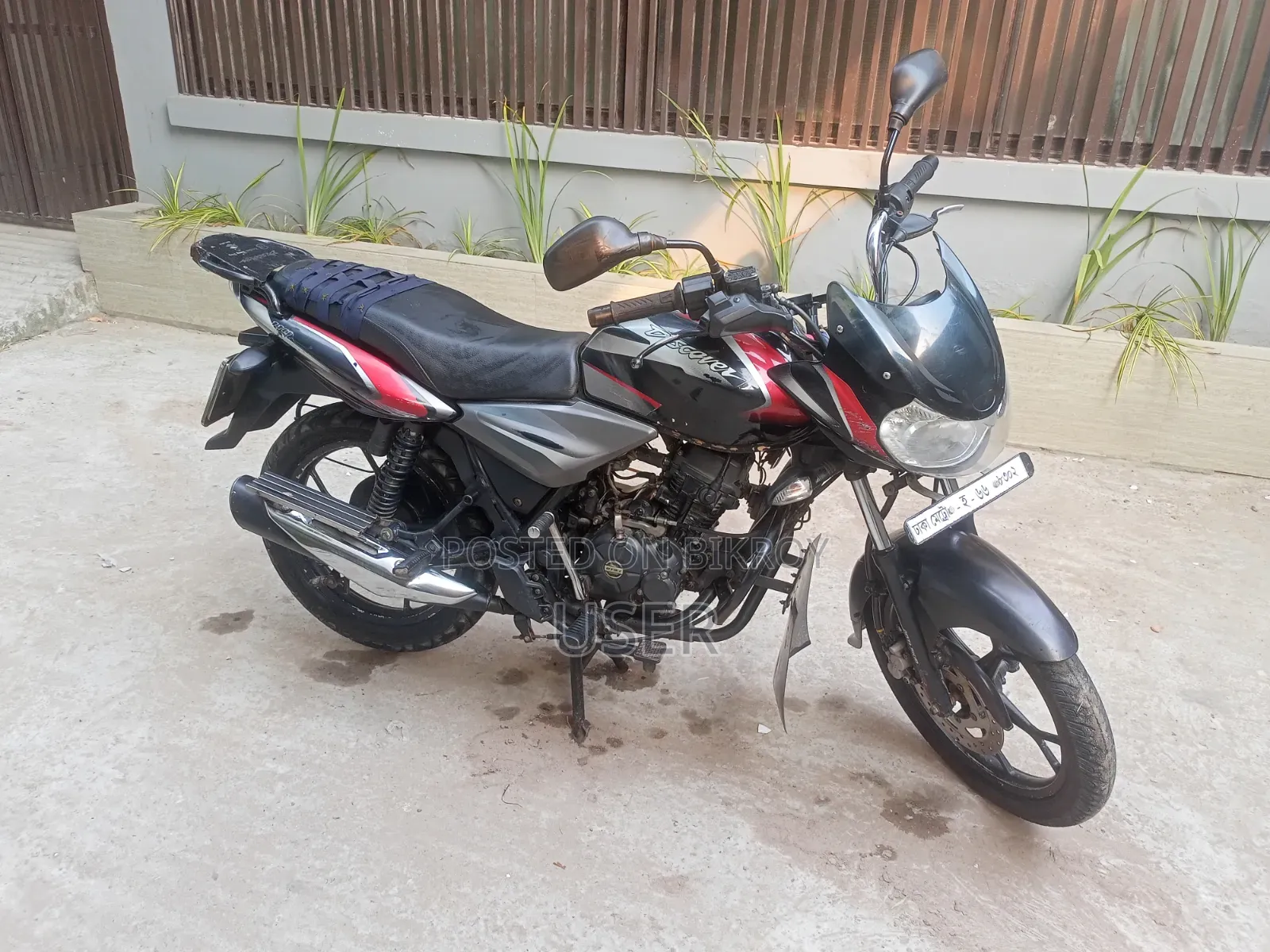 বাজাজ ডিসকভার ১১০ ২০২১ ব্ল্যাক
