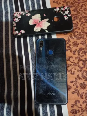 Vivo Y11 32 GB Blue